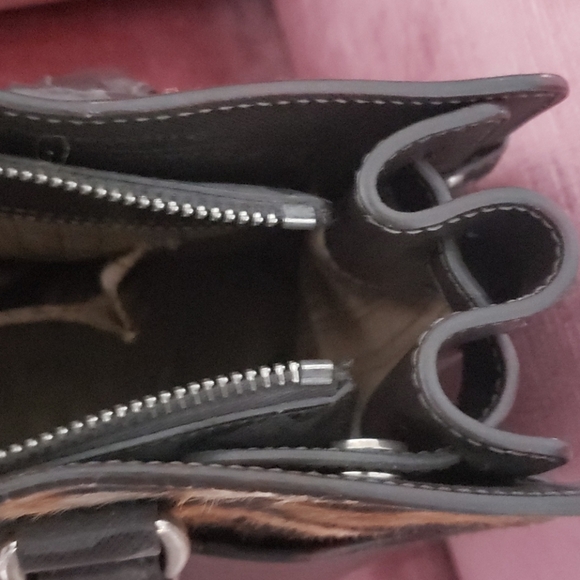 Ferragamo leopard print purse - Picture 7 of 13